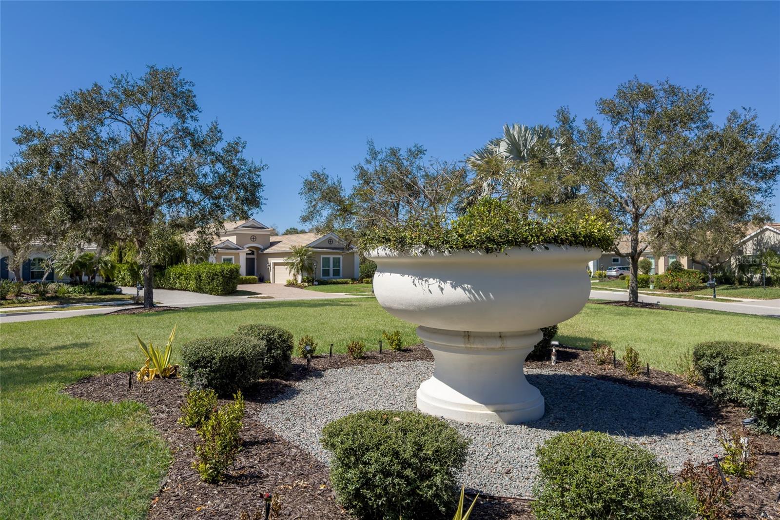 6748 CURZON TER, UNIVERSITY PARK, FL, 34201