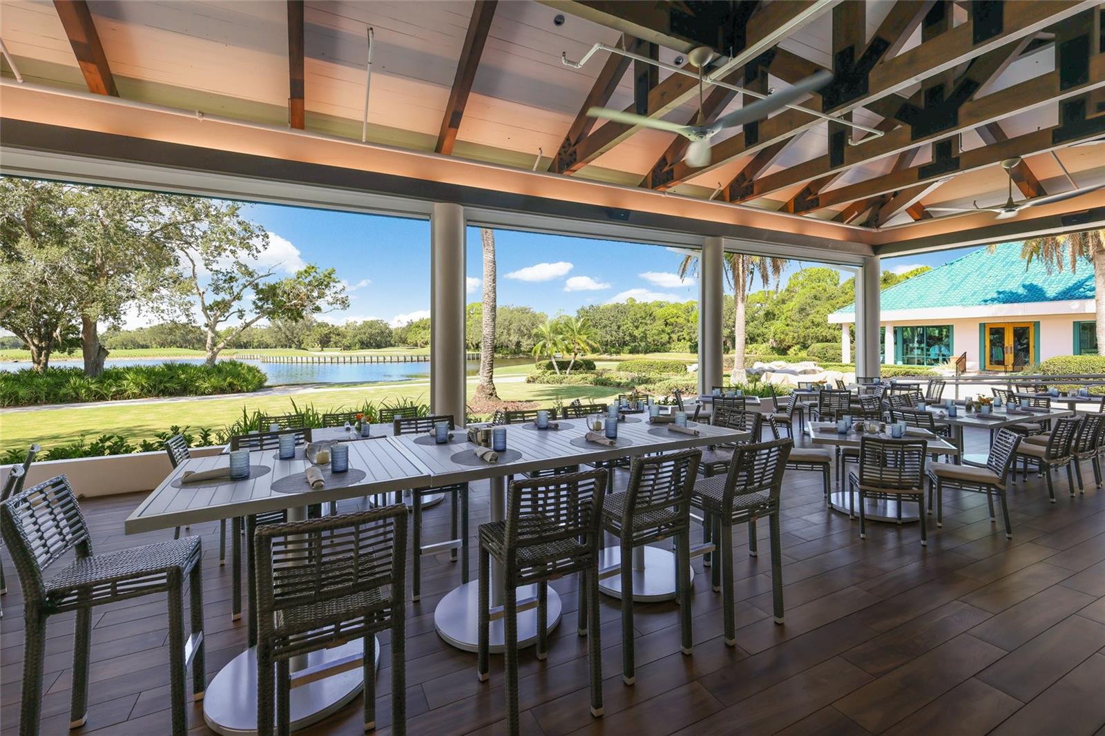 6748 CURZON TER, UNIVERSITY PARK, FL, 34201