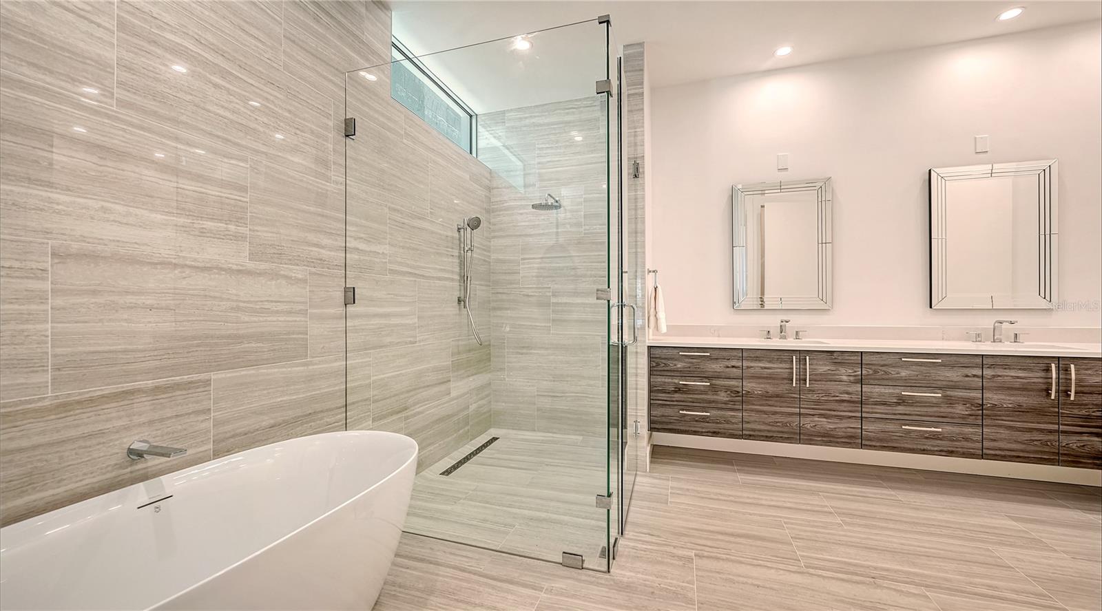 1335 2ND ST #Villa 2E, SARASOTA, FL, 34236