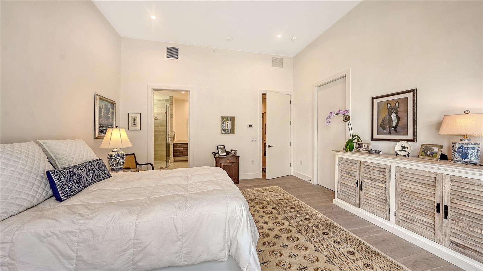 1335 2ND ST #Villa 2E, SARASOTA, FL, 34236