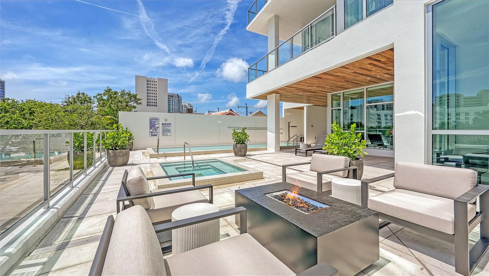 1335 2ND ST #Villa 2E, SARASOTA, FL, 34236