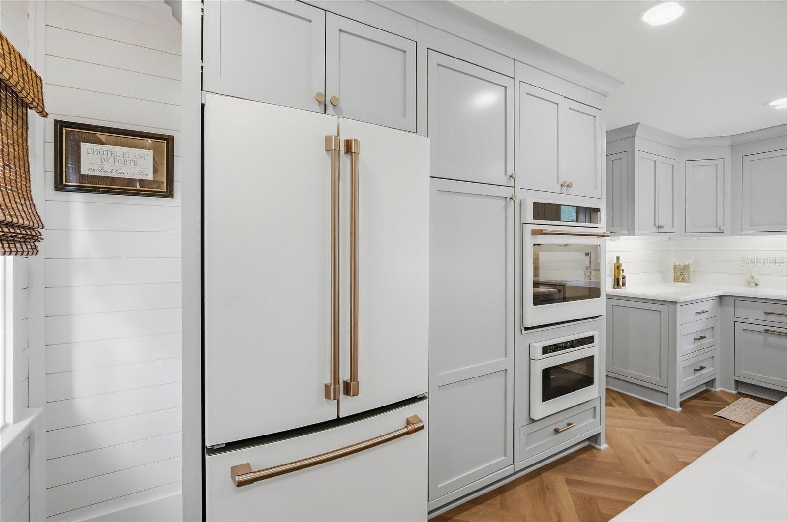 2913 GULF DR, HOLMES BEACH, FL, 34217