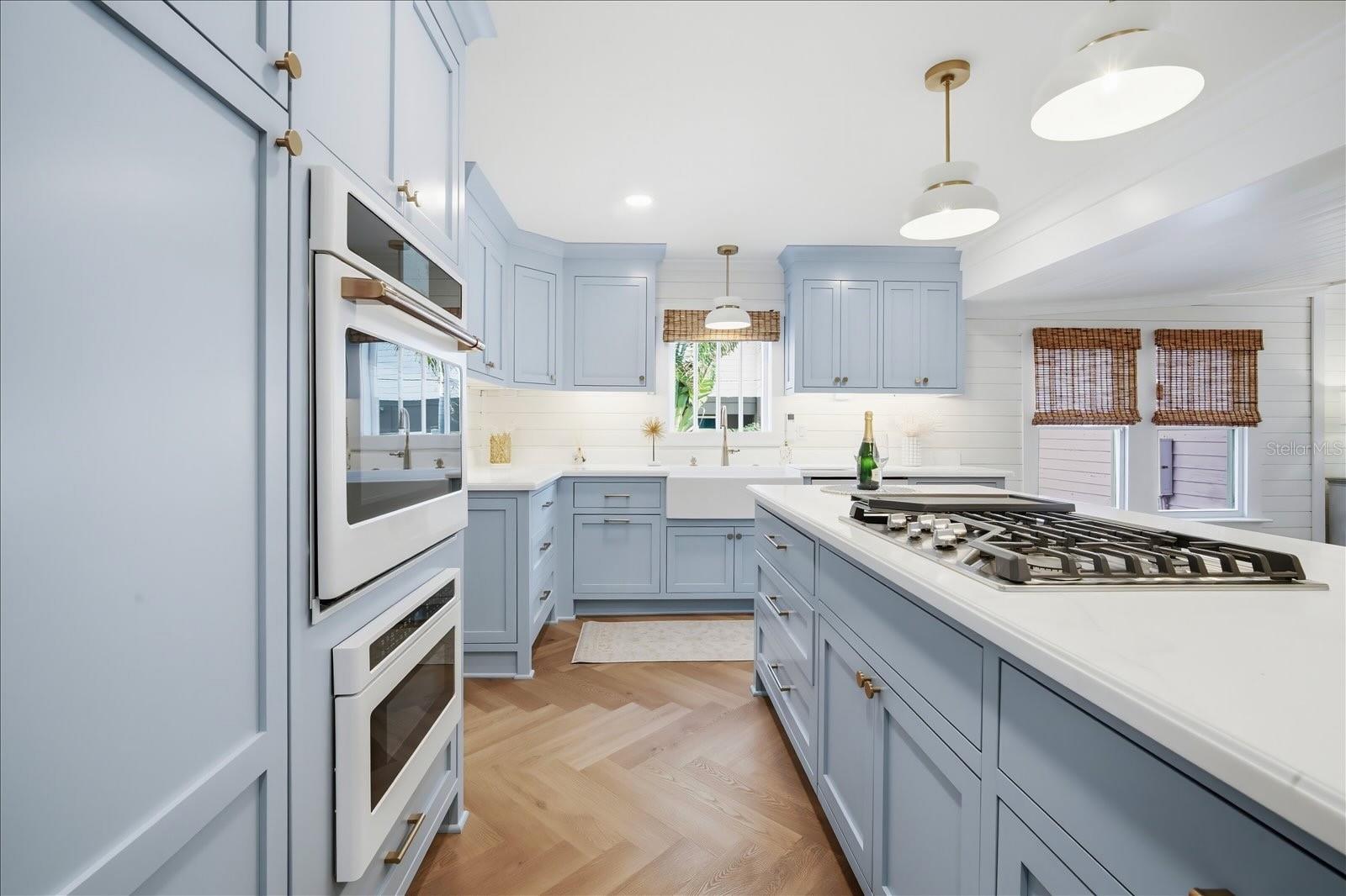 2913 GULF DR, HOLMES BEACH, FL, 34217