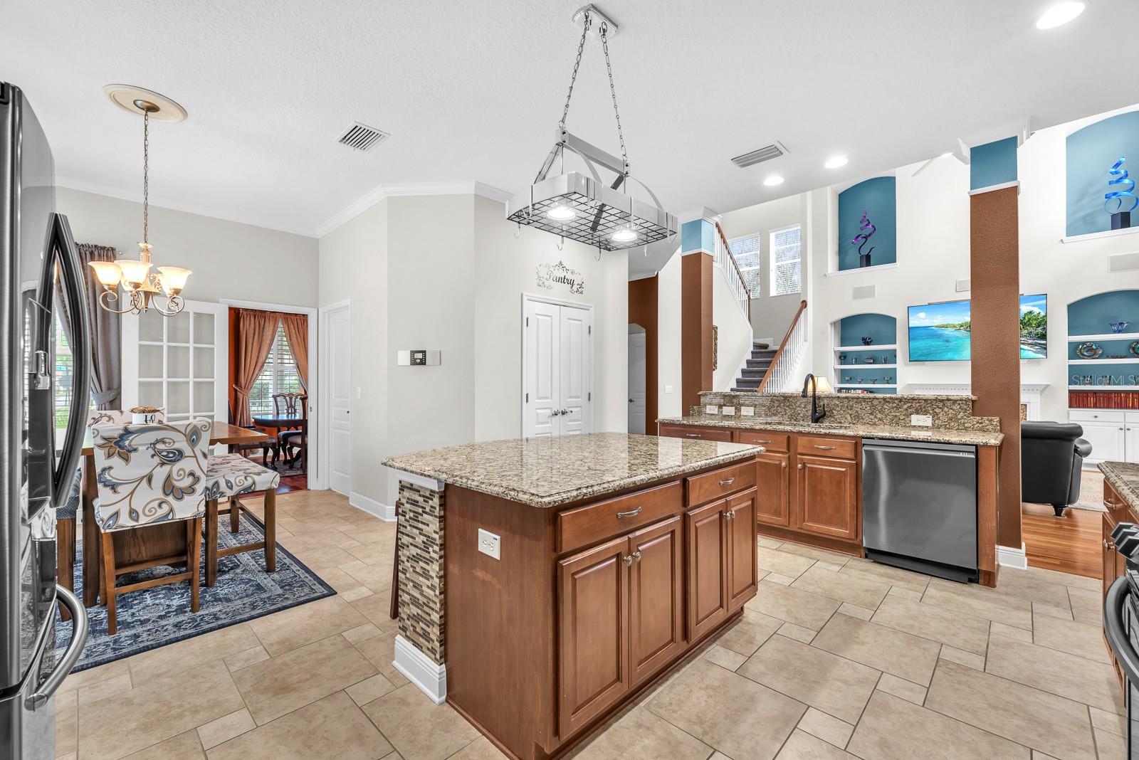 5950 FISHHAWK CROSSING BLVD, LITHIA, FL, 33547