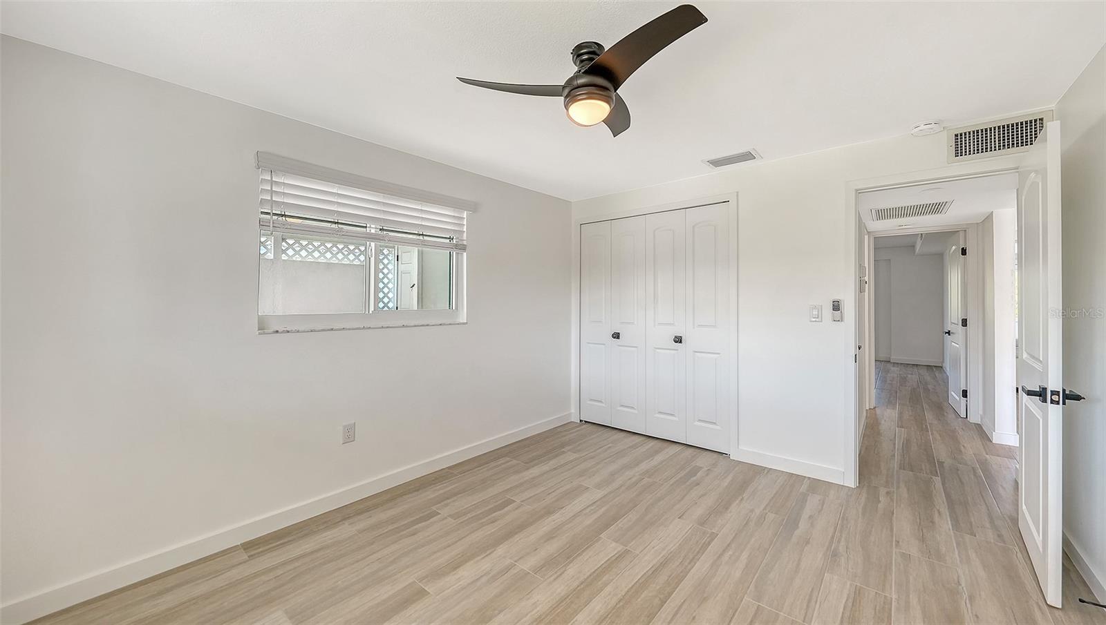 909 SPANISH DR N, LONGBOAT KEY, FL, 34228