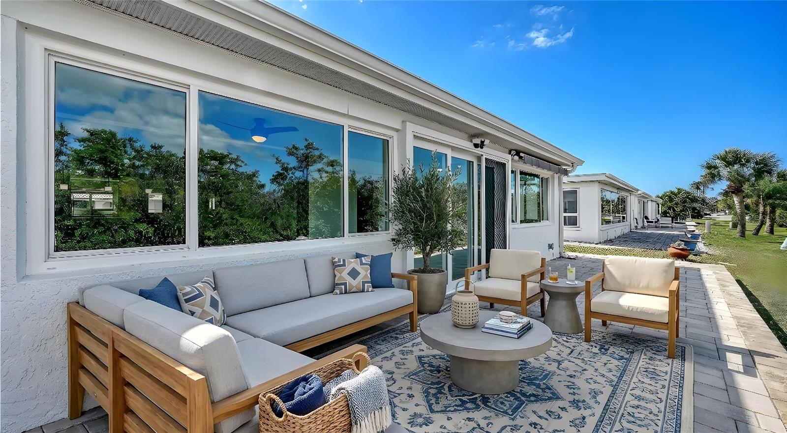 909 SPANISH DR N, LONGBOAT KEY, FL, 34228