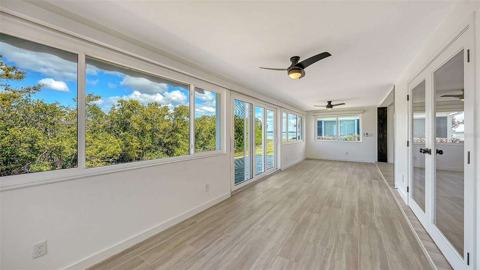 909 SPANISH DR N, LONGBOAT KEY, FL, 34228