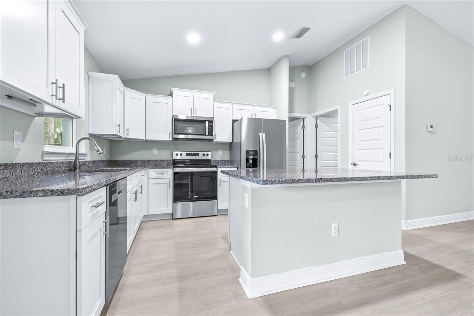 9110 N DAWN WAY, DUNNELLON, FL, 34434