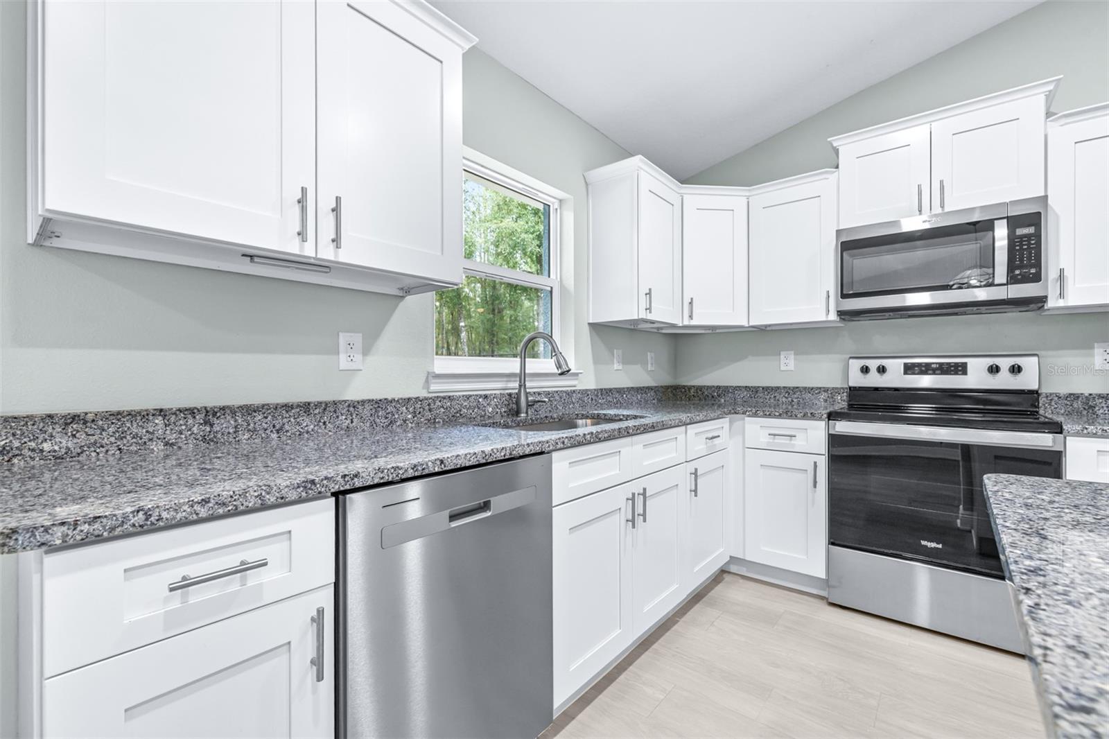 9110 N DAWN WAY, DUNNELLON, FL, 34434