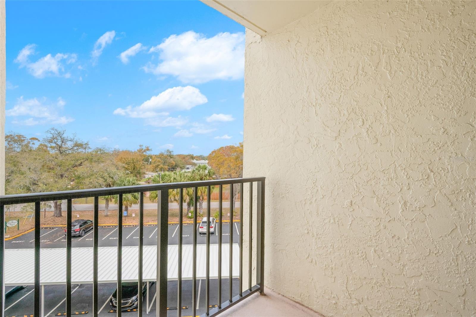 225 COUNTRY CLUB DR #F-1401, LARGO, FL, 33771