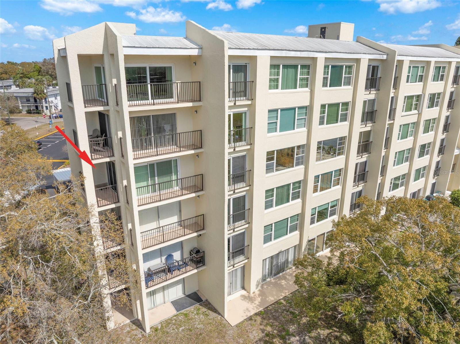 225 COUNTRY CLUB DR #F-1401, LARGO, FL, 33771