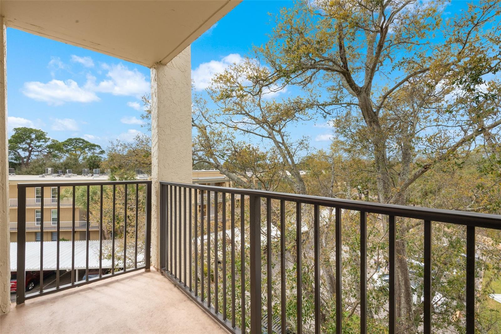 225 COUNTRY CLUB DR #F-1401, LARGO, FL, 33771