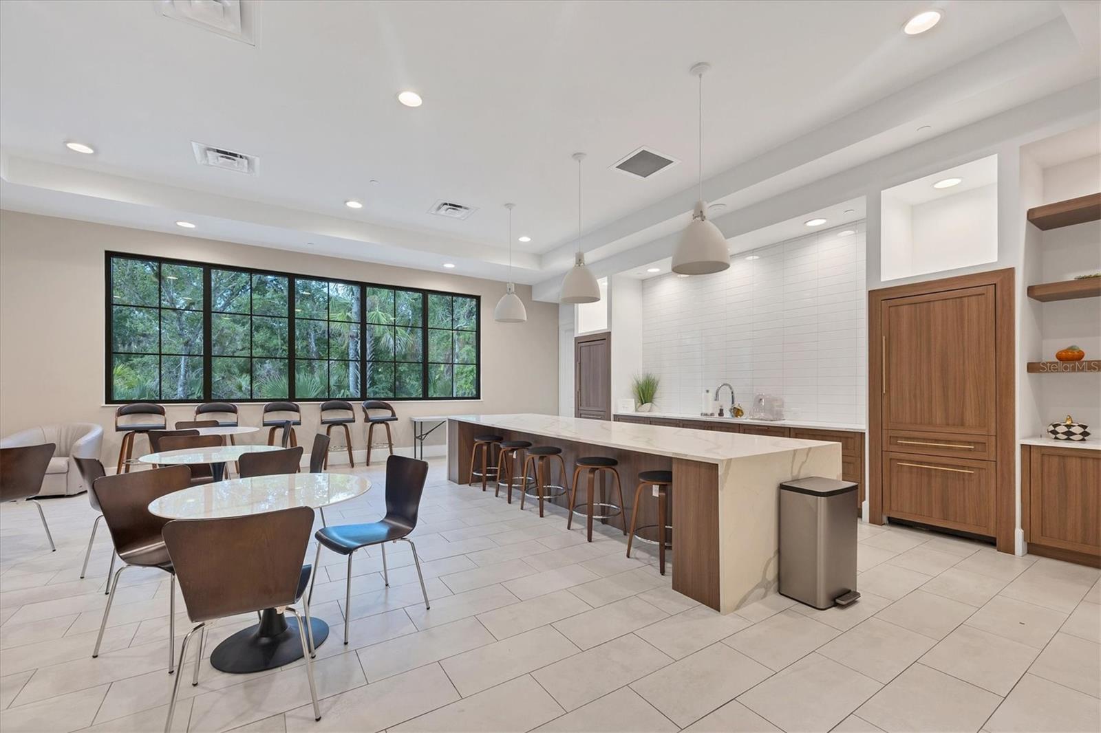 4621 LONGWATER #111, SARASOTA, FL, 34235