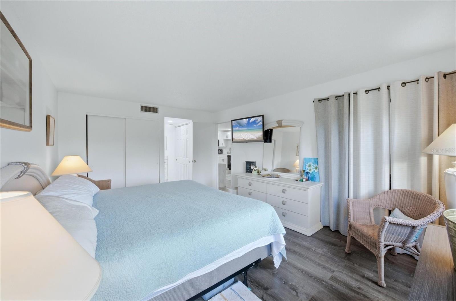 4621 LONGWATER #111, SARASOTA, FL, 34235