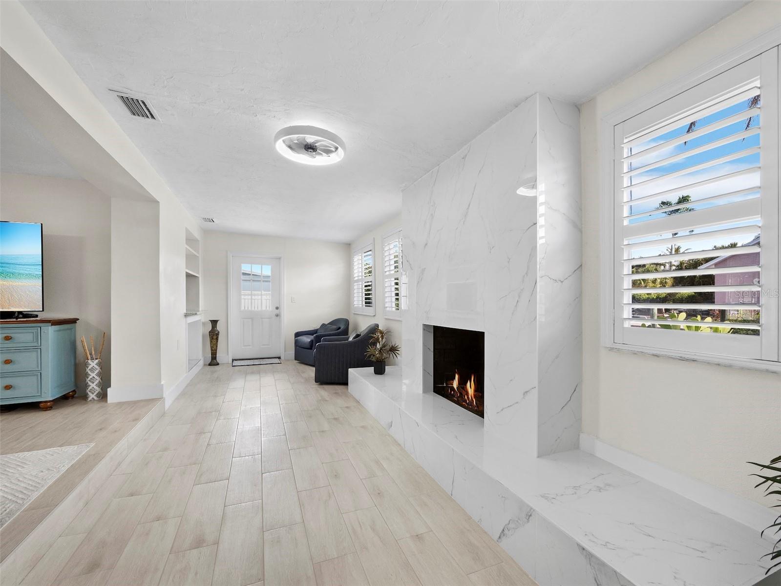 726 JUNGLE QUEEN WAY, LONGBOAT KEY, FL, 34228