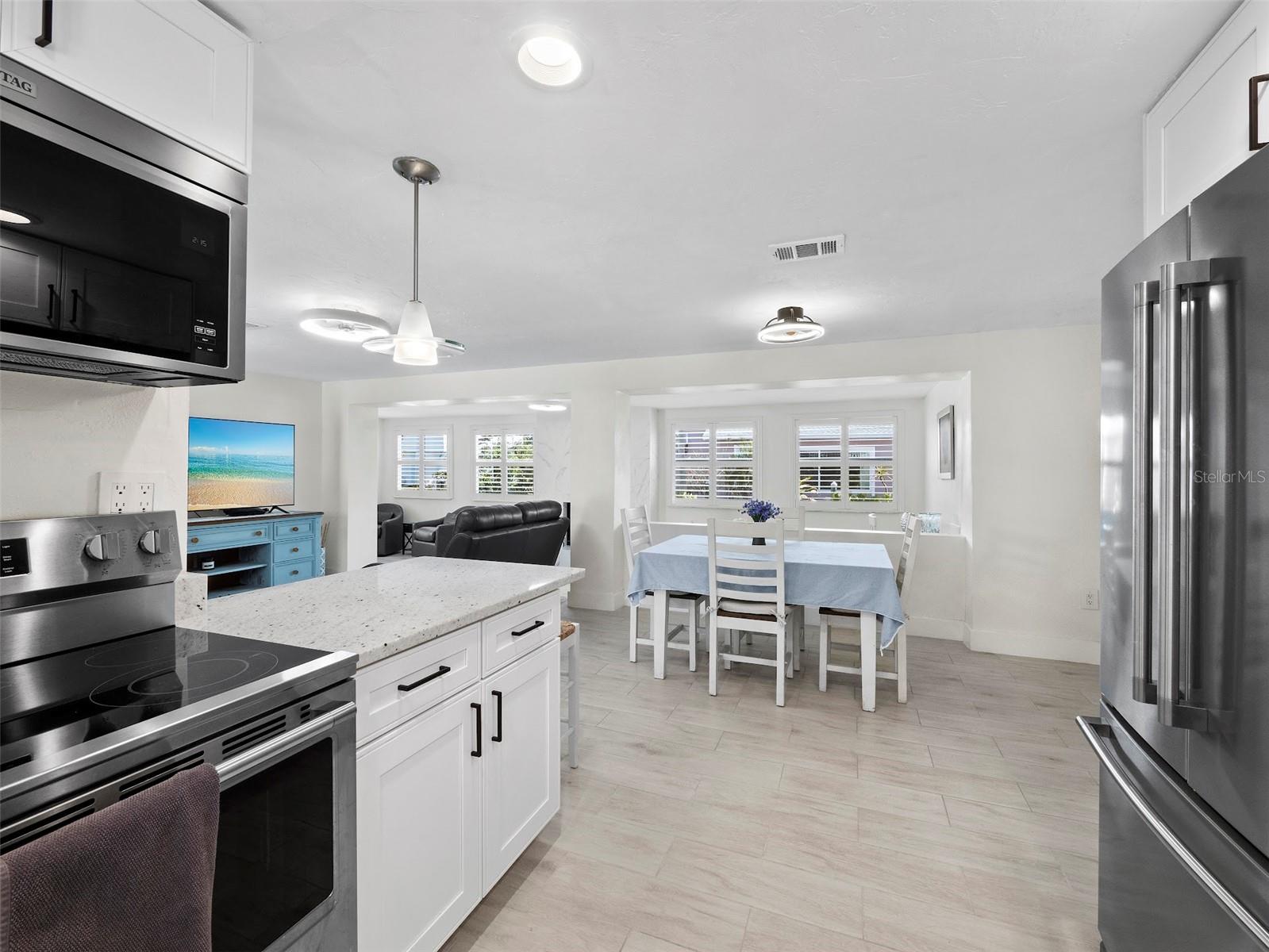 726 JUNGLE QUEEN WAY, LONGBOAT KEY, FL, 34228