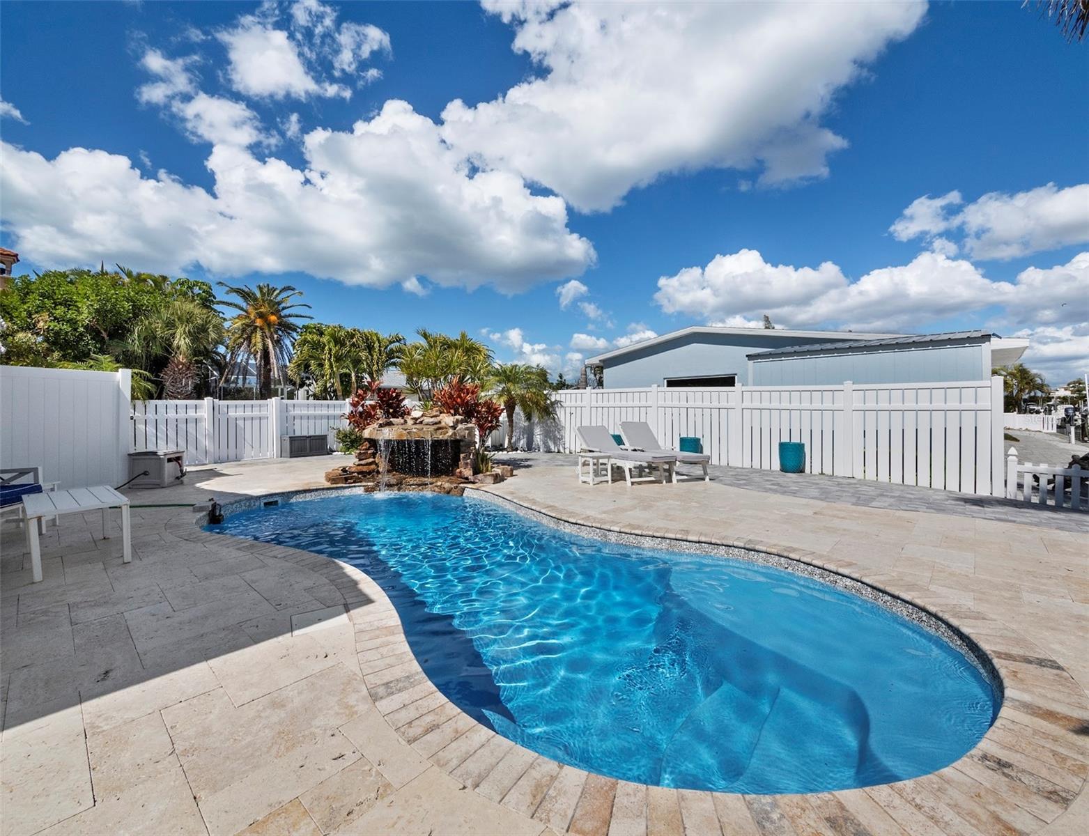 726 JUNGLE QUEEN WAY, LONGBOAT KEY, FL, 34228