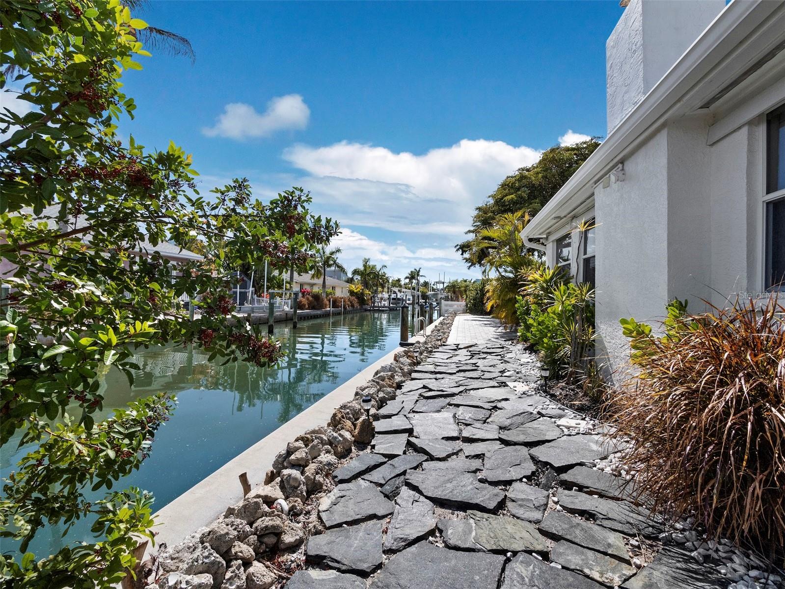 726 JUNGLE QUEEN WAY, LONGBOAT KEY, FL, 34228