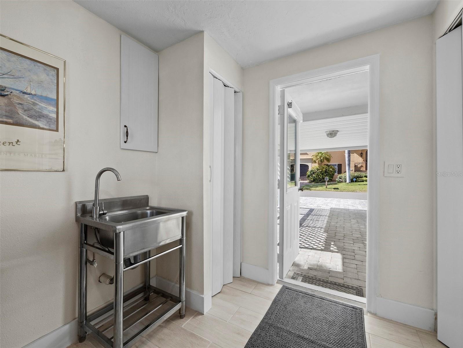 726 JUNGLE QUEEN WAY, LONGBOAT KEY, FL, 34228