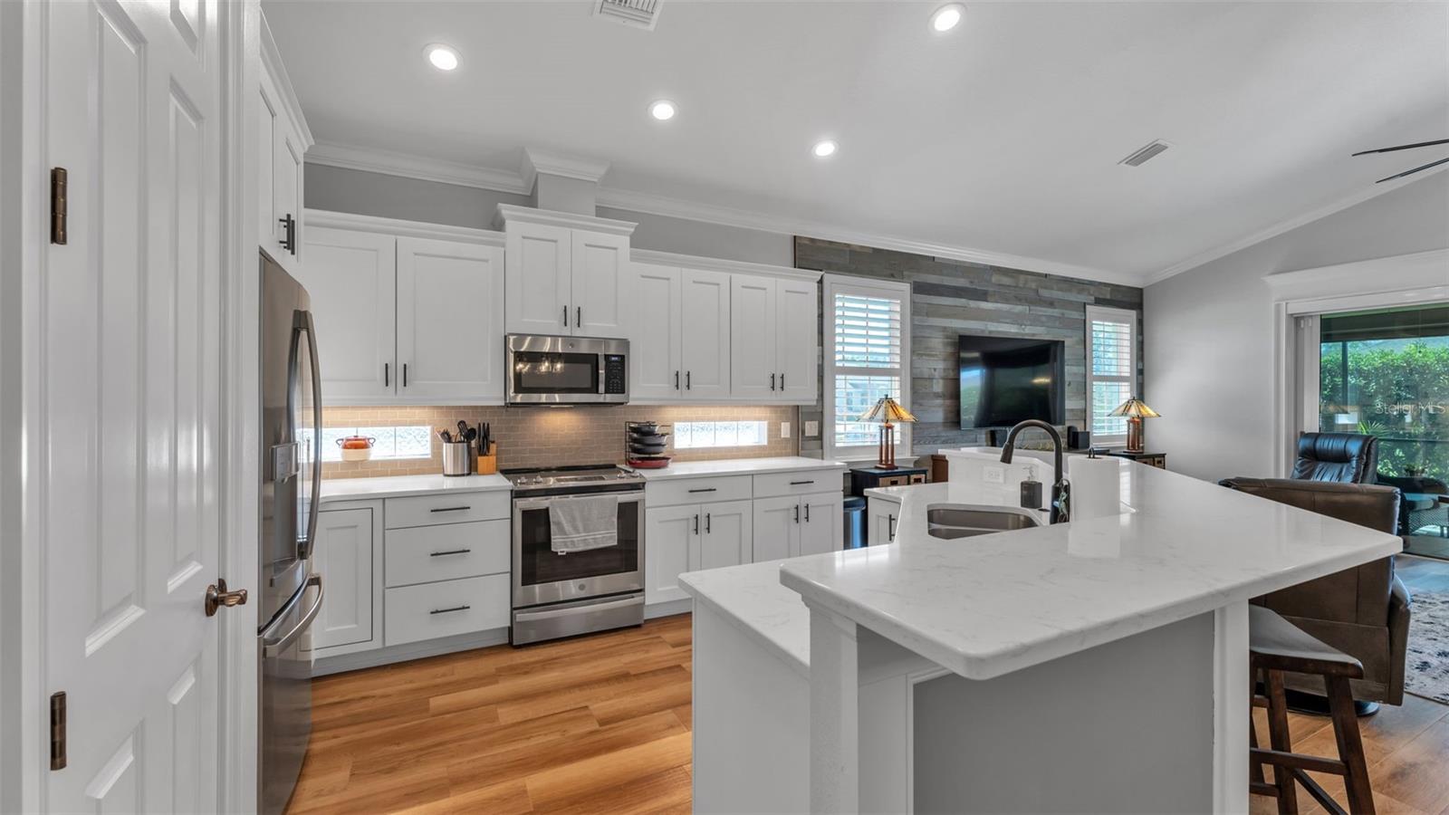 7766 LAKE JAMES BLVD, LAKELAND, FL, 33810