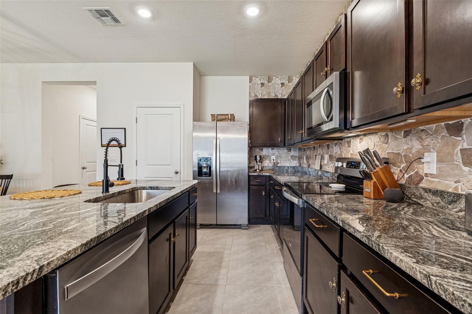 11032 CRESCENT DEER DR, LAND O LAKES, FL, 34638