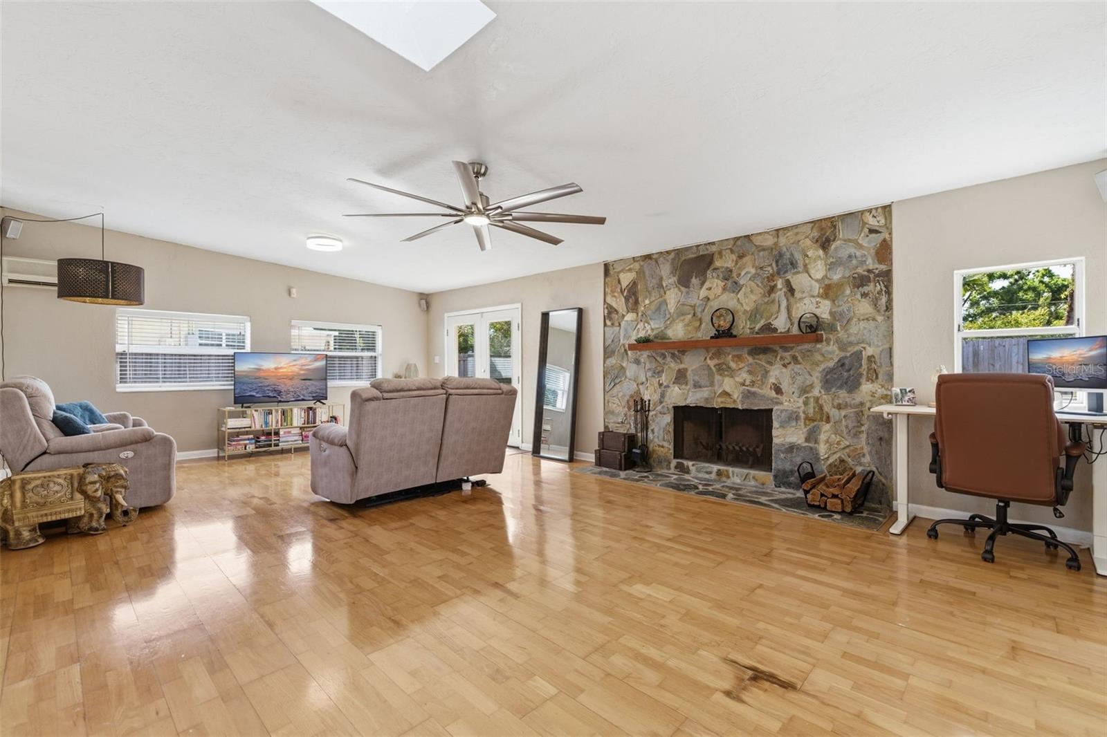 4415 7TH ST S, ST PETERSBURG, FL, 33705