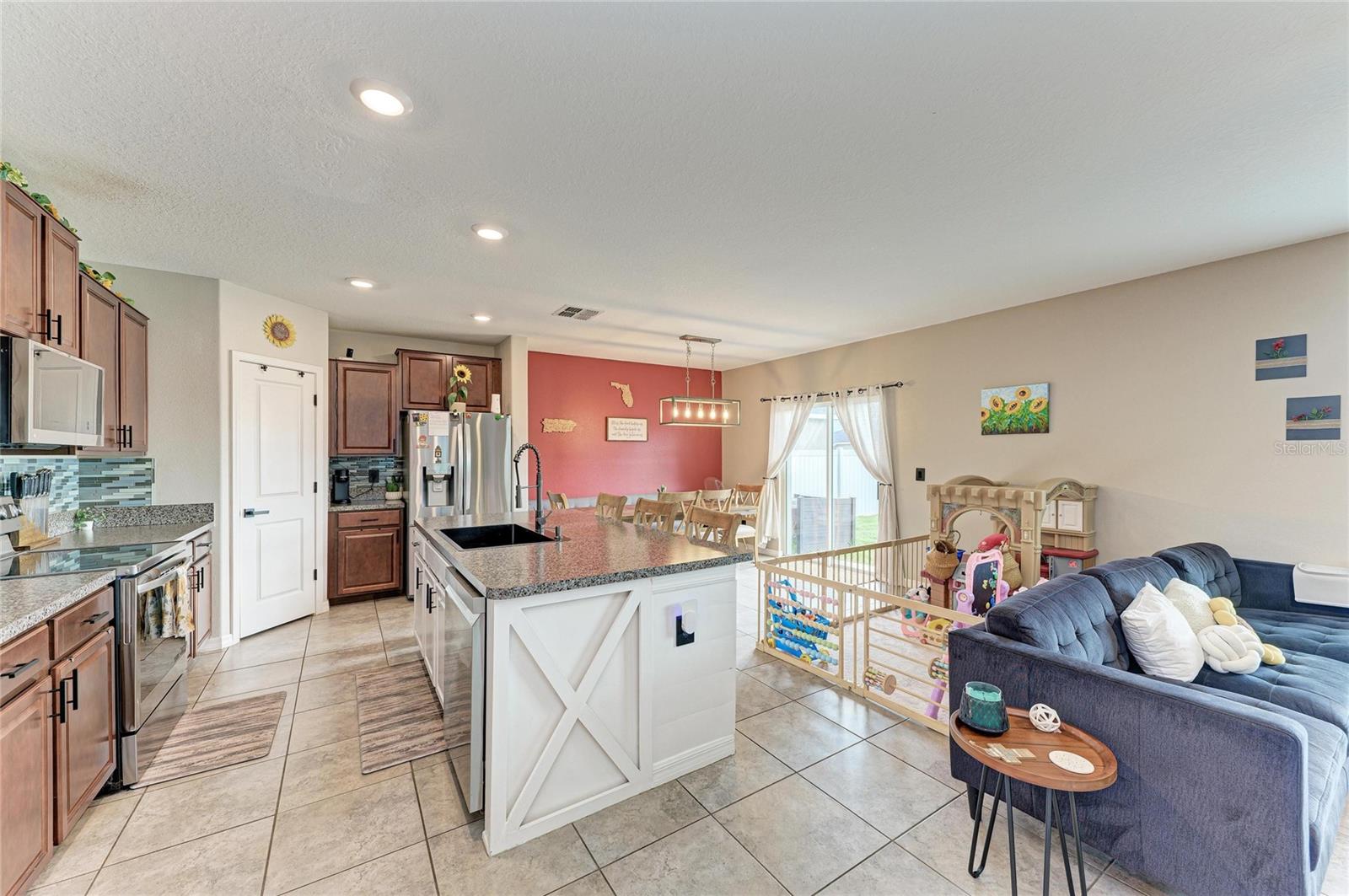 17112 YELLOW PINE ST, WIMAUMA, FL, 33598