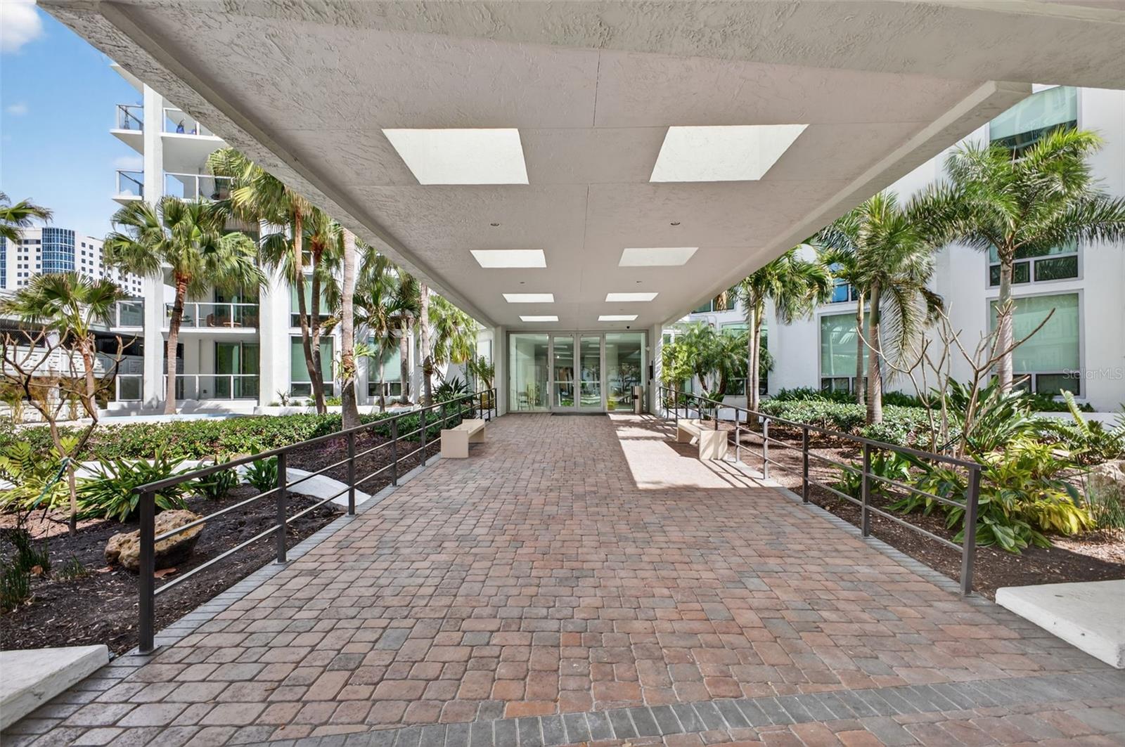 1111 N GULFSTREAM AVE #16D, SARASOTA, FL, 34236