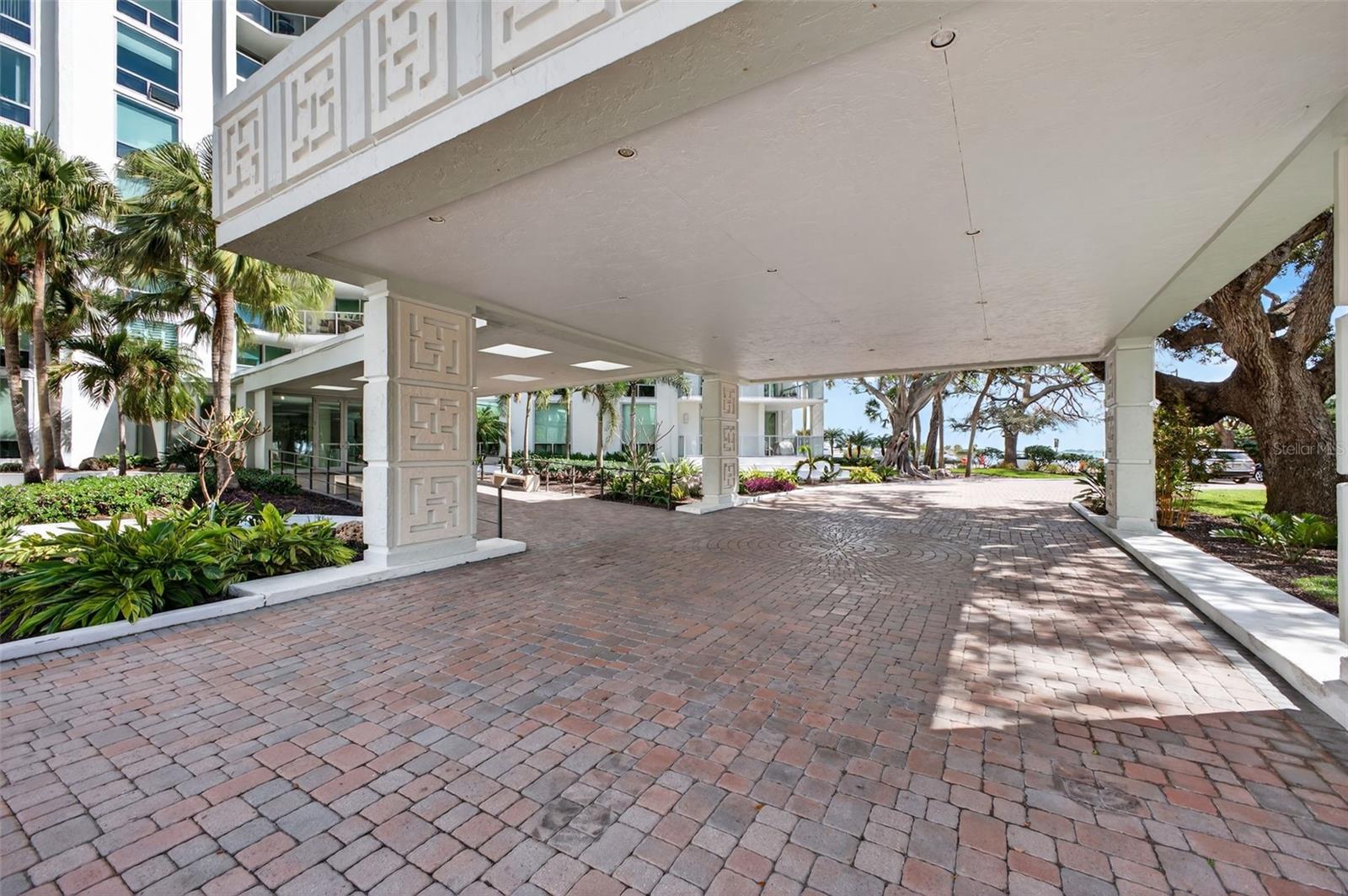 1111 N GULFSTREAM AVE #16D, SARASOTA, FL, 34236
