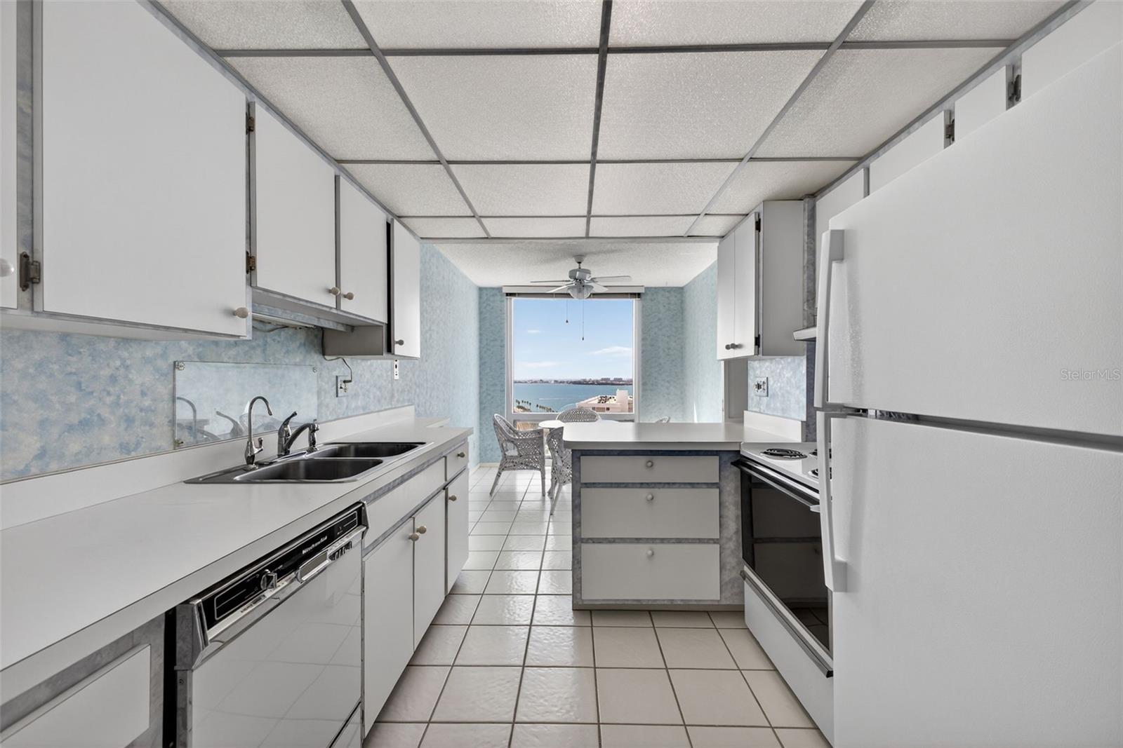 1111 N GULFSTREAM AVE #16D, SARASOTA, FL, 34236