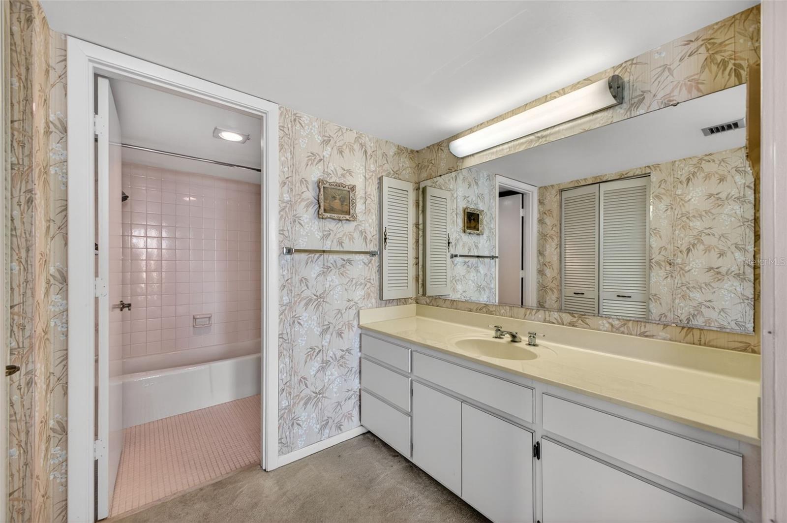 1111 N GULFSTREAM AVE #16D, SARASOTA, FL, 34236