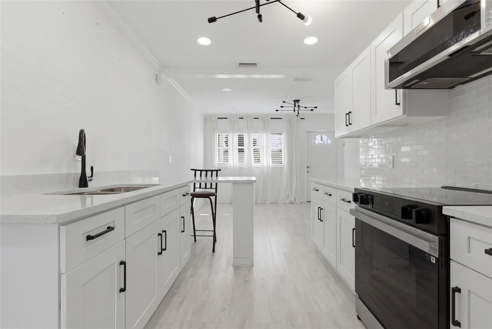 4930 ELDORADO DR, TAMPA, FL, 33615