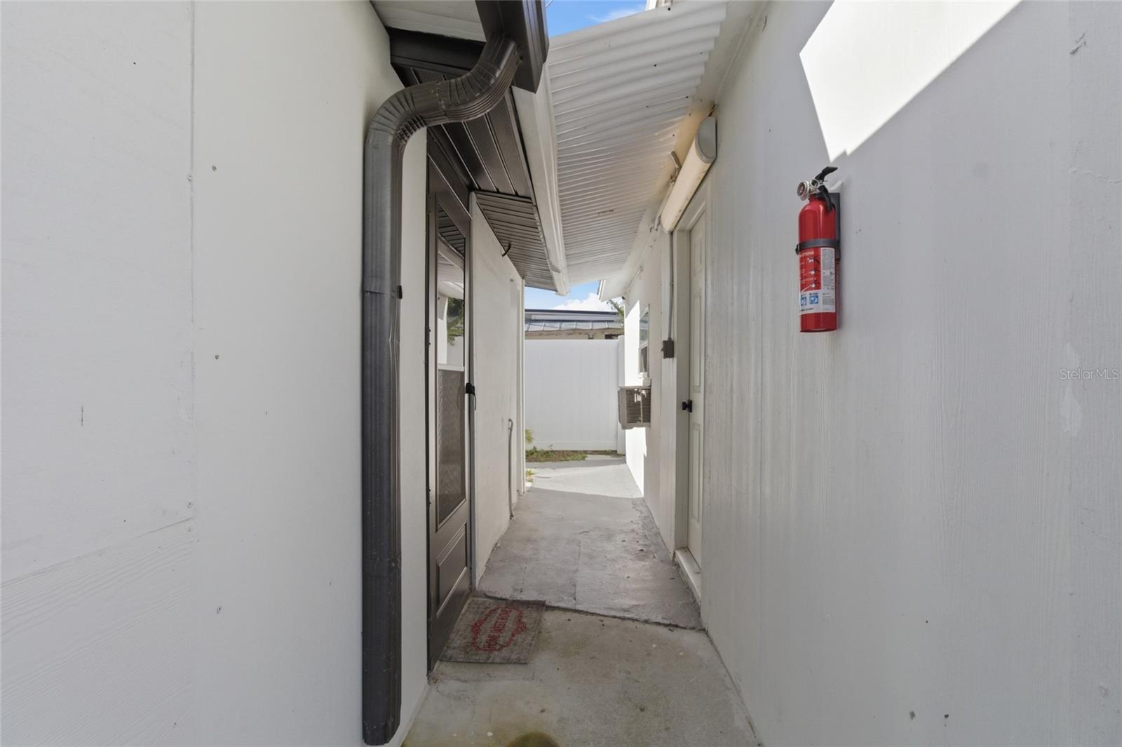 4930 ELDORADO DR, TAMPA, FL, 33615