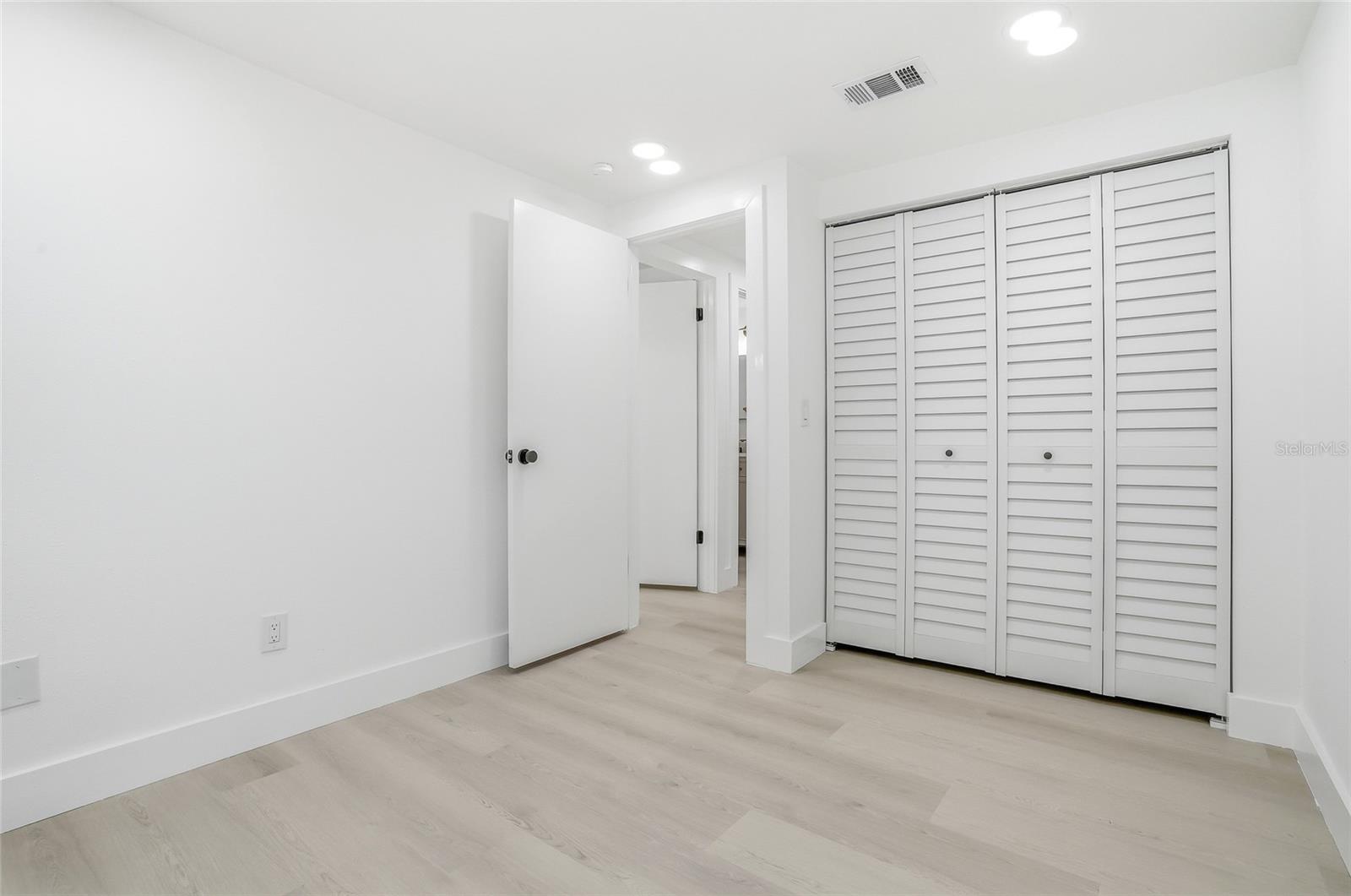 16133 SANDCREST WAY, TAMPA, FL, 33618