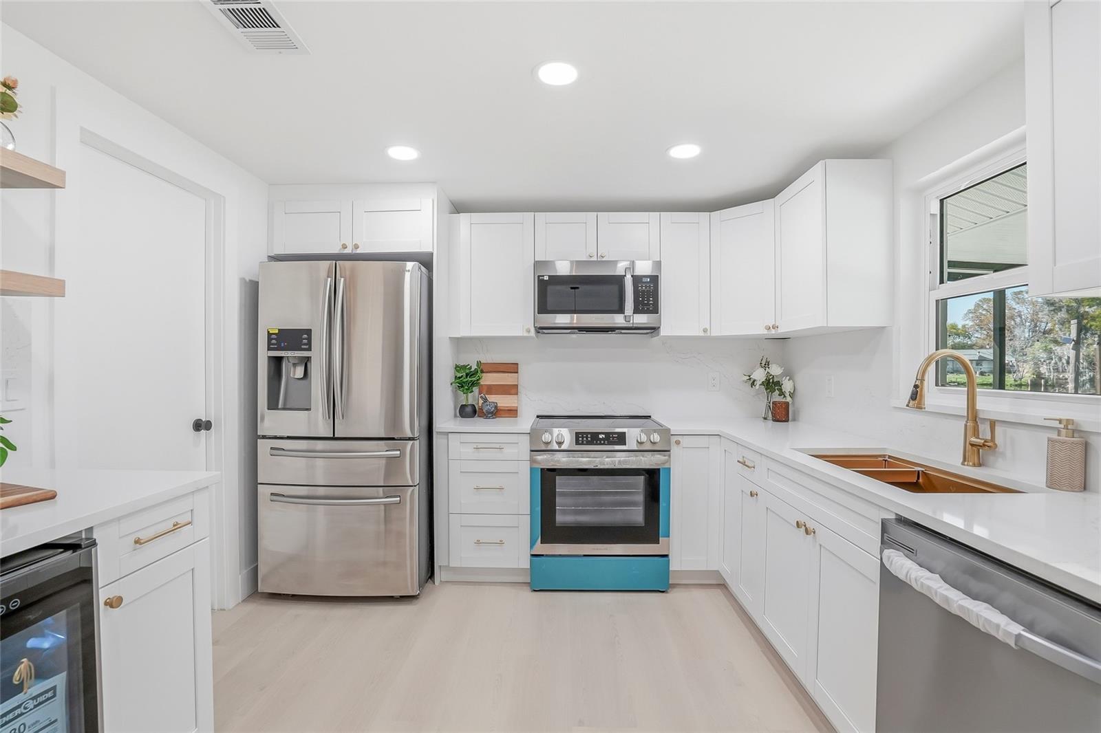 16133 SANDCREST WAY, TAMPA, FL, 33618