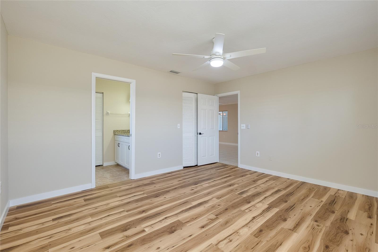 397 CIRCLEWOOD DR #Z1, VENICE, FL, 34293
