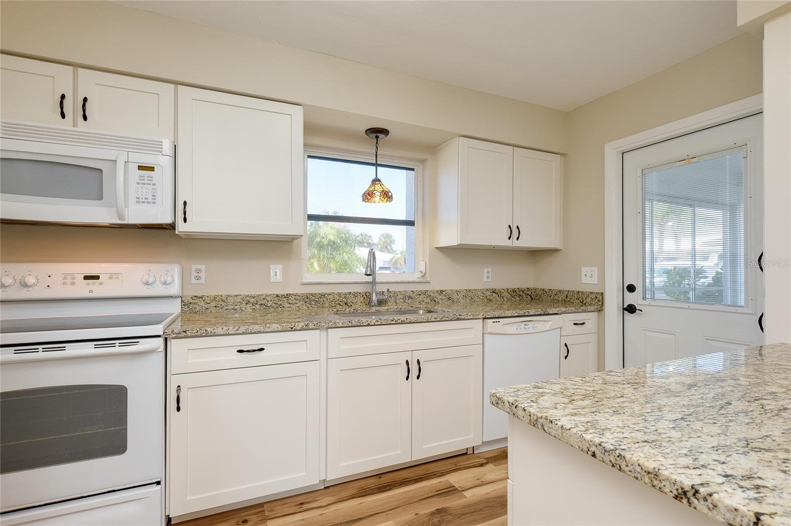 397 CIRCLEWOOD DR #Z1, VENICE, FL, 34293