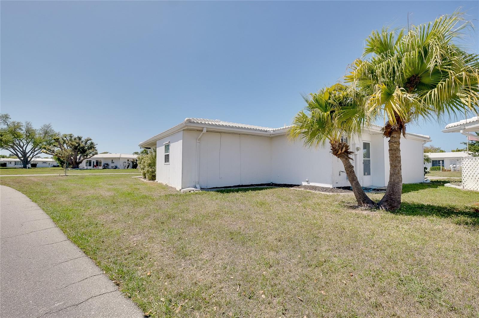 397 CIRCLEWOOD DR #Z1, VENICE, FL, 34293