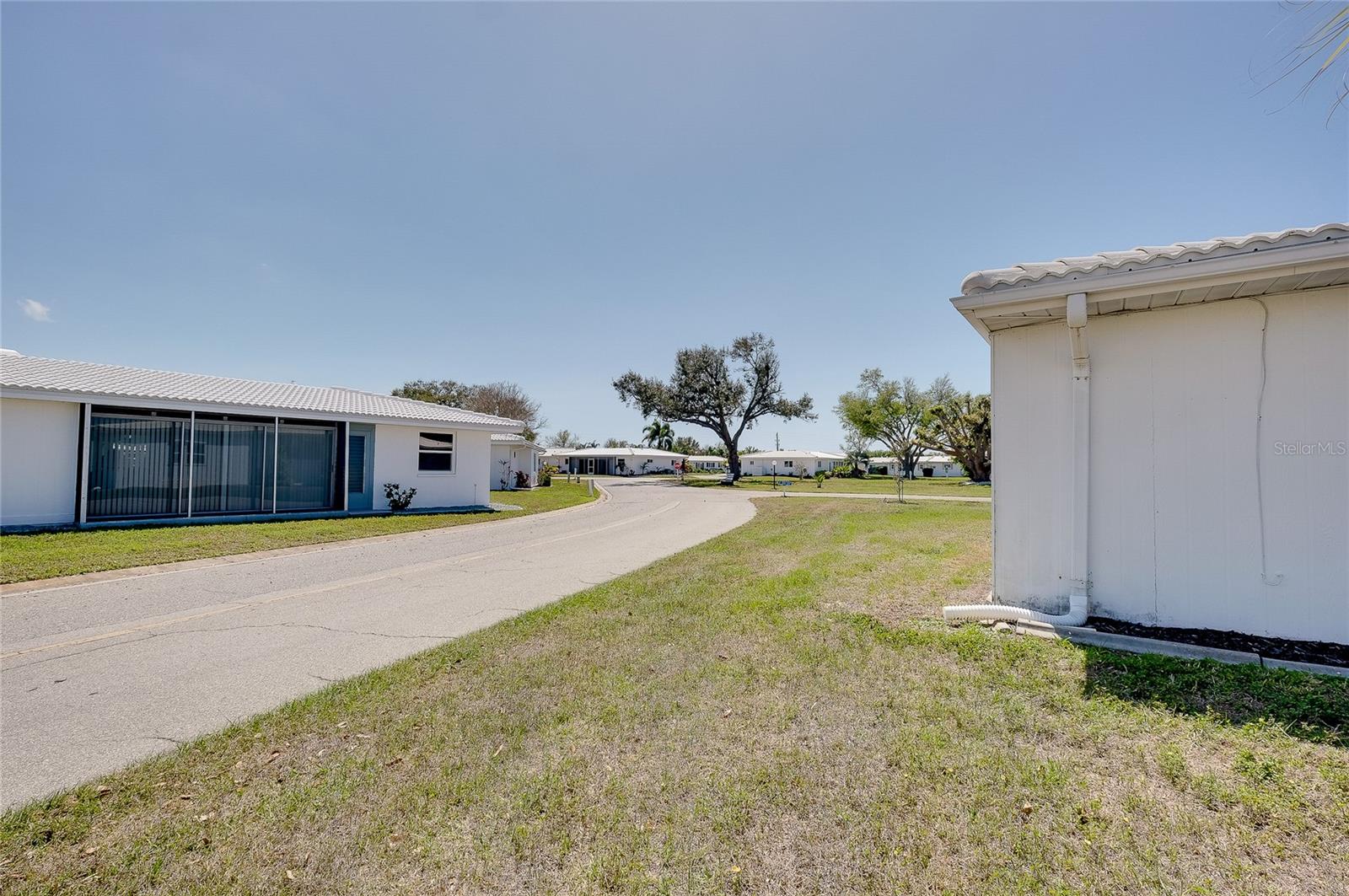 397 CIRCLEWOOD DR #Z1, VENICE, FL, 34293