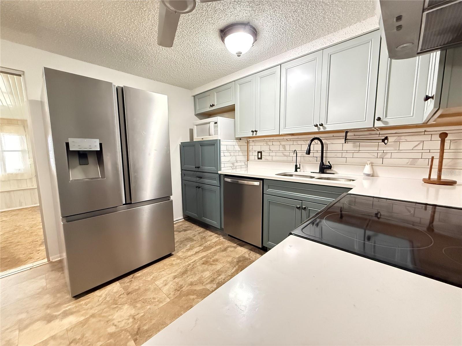 39423 9TH AVE, ZEPHYRHILLS, FL, 33542