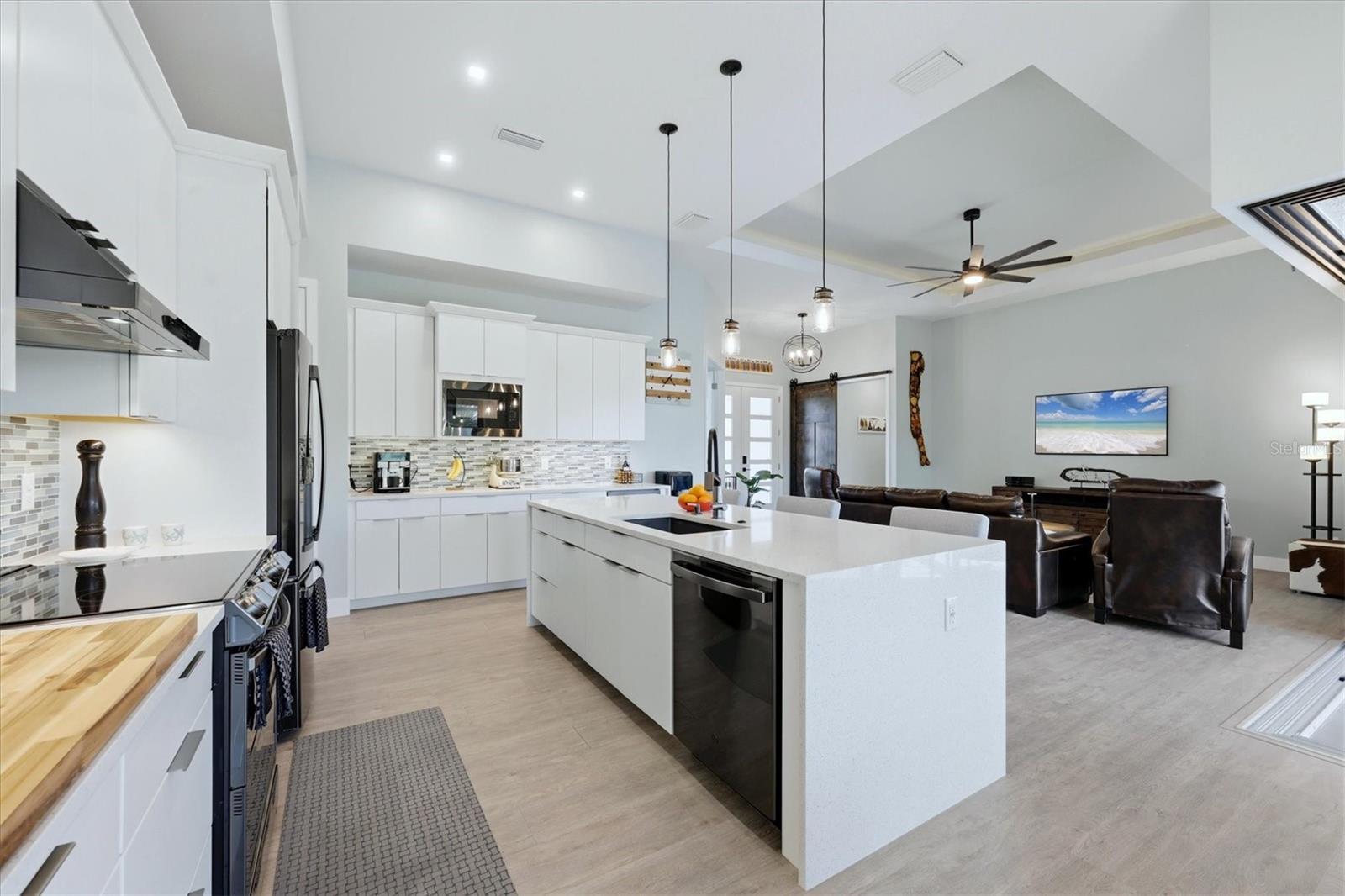 10726 KEARSARGE CIR, PORT CHARLOTTE, FL, 33981