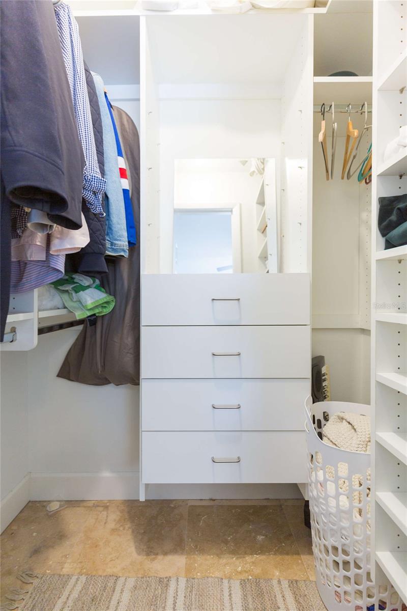 Walk In Closet!