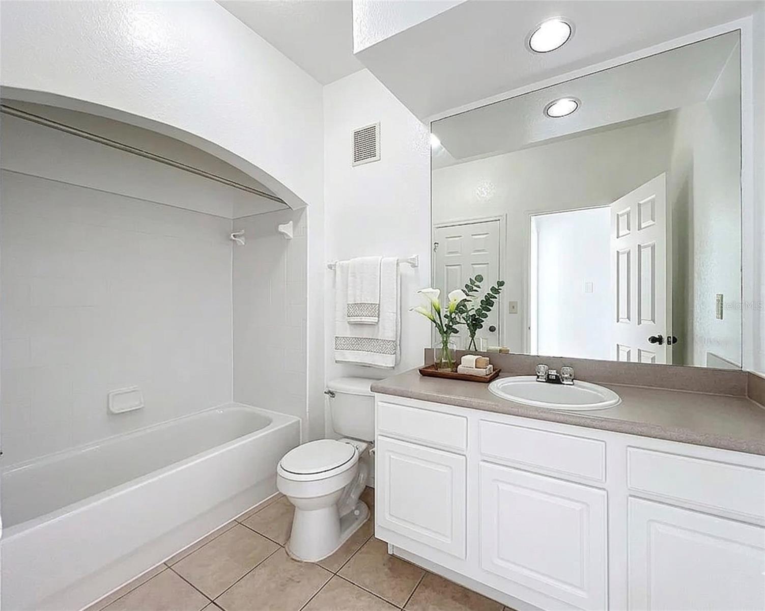 174 VILLA DI ESTE TER #200, LAKE MARY, FL, 32746