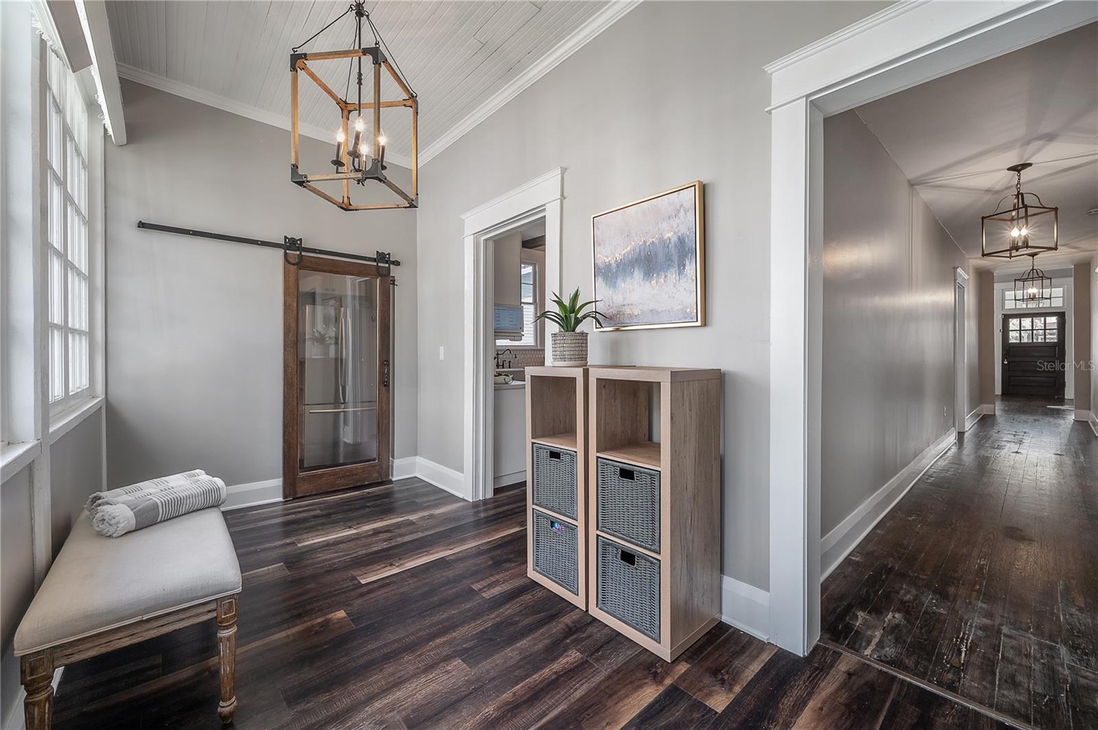 5608 N SEMINOLE AVE, TAMPA, FL, 33604