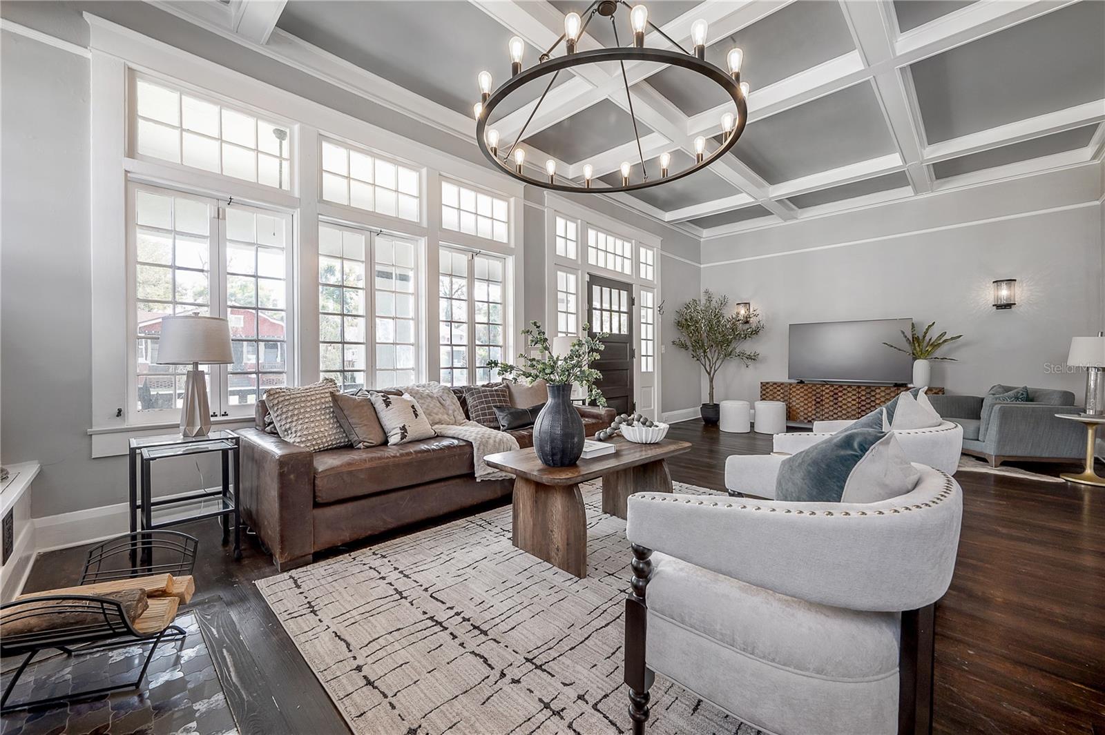 5608 N SEMINOLE AVE, TAMPA, FL, 33604