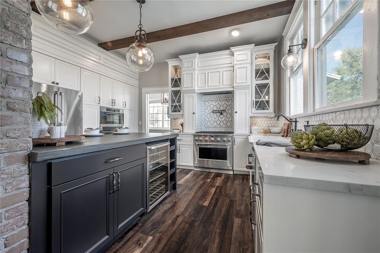 5608 N SEMINOLE AVE, TAMPA, FL, 33604