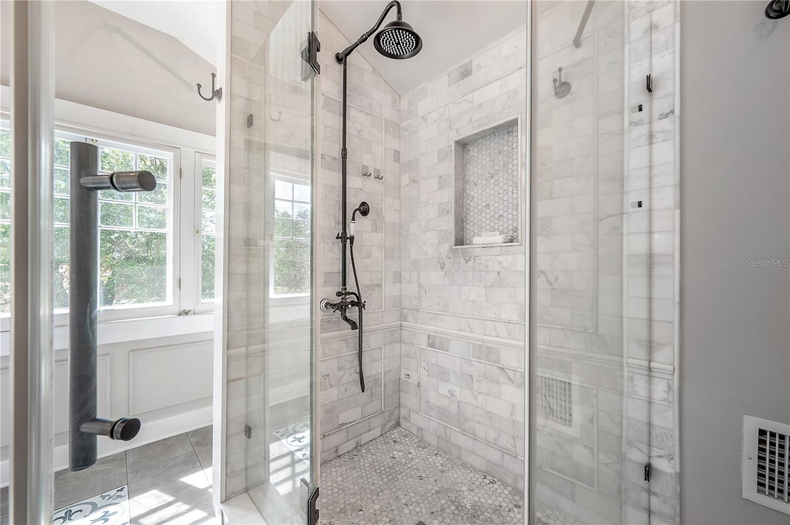 5608 N SEMINOLE AVE, TAMPA, FL, 33604