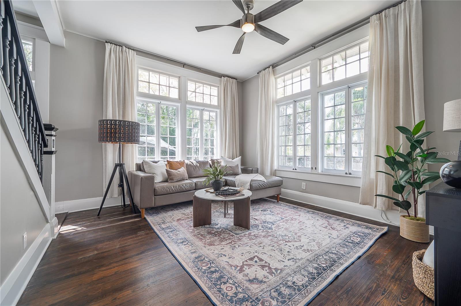 5608 N SEMINOLE AVE, TAMPA, FL, 33604