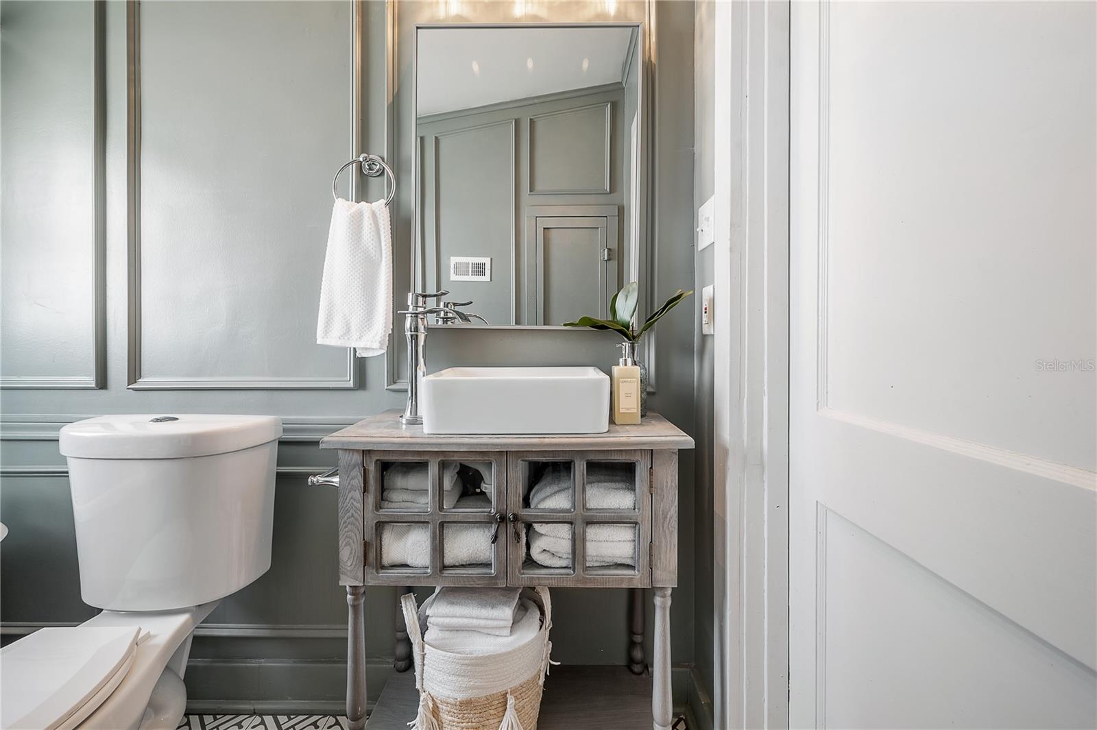 5608 N SEMINOLE AVE, TAMPA, FL, 33604