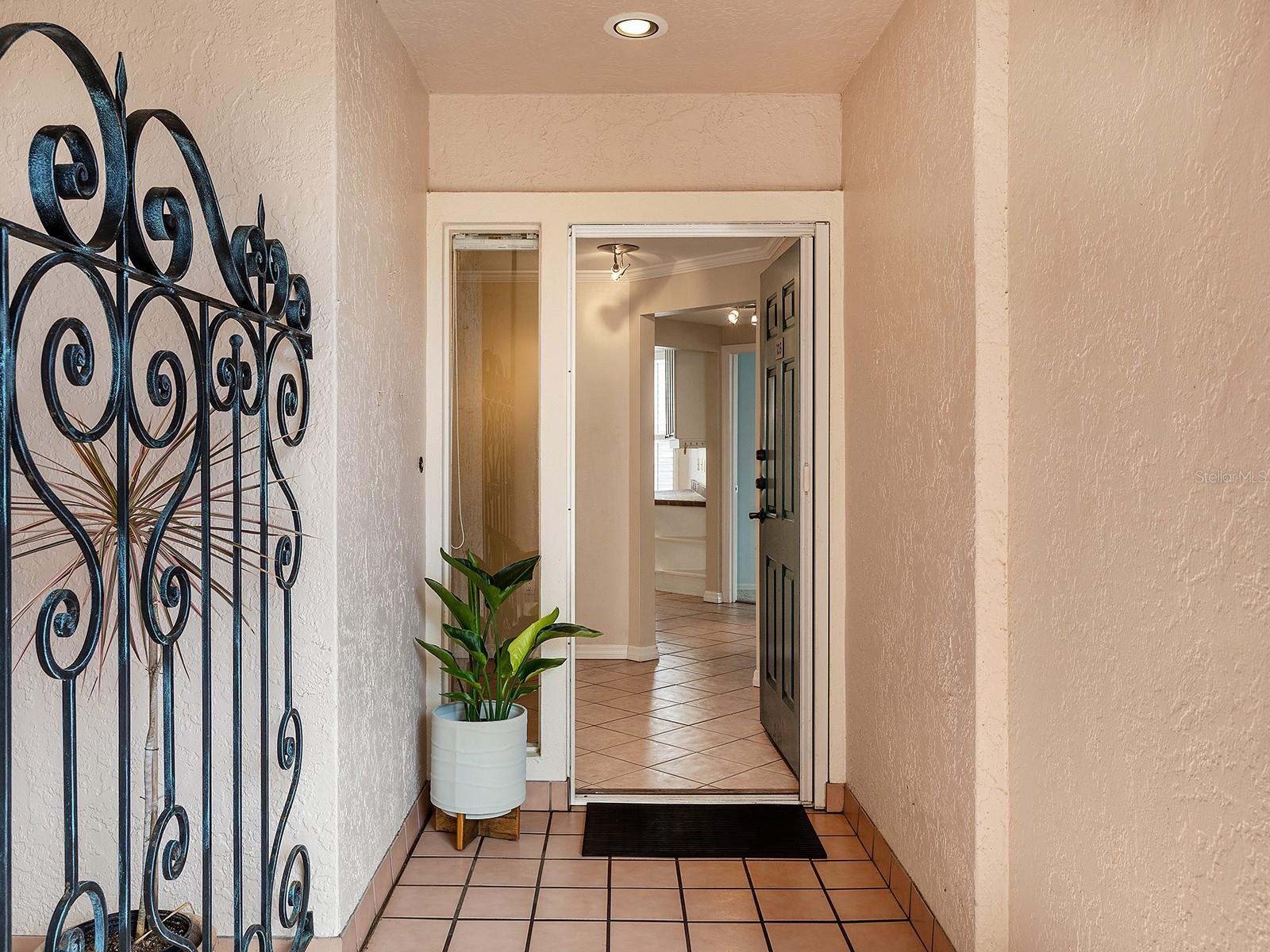 5420 EAGLES POINT CIR #106, SARASOTA, FL, 34231